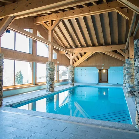 Lumineux 8 Pers Avec Piscine Et Parking Pres Des Pistes A - Fr-1-293-363 Apartment *